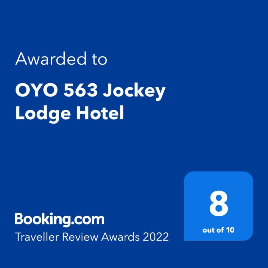 Oyo 563 Jockey Lodge Hotel Сандакан Екстериор снимка