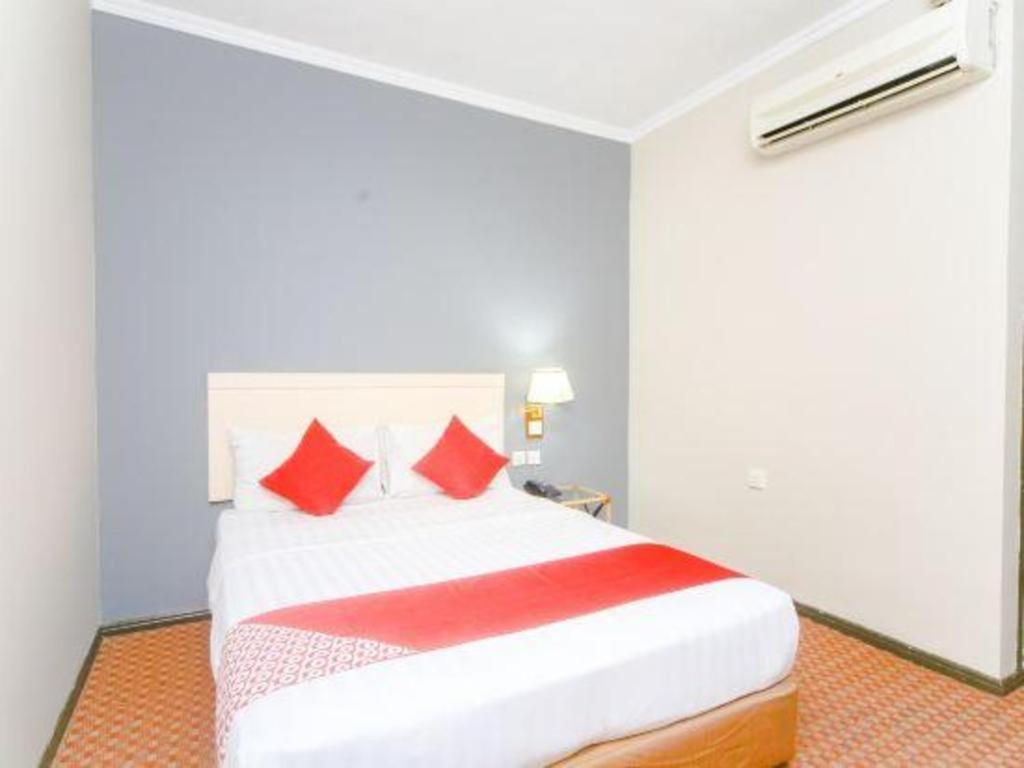 Oyo 563 Jockey Lodge Hotel SDK Екстериор снимка