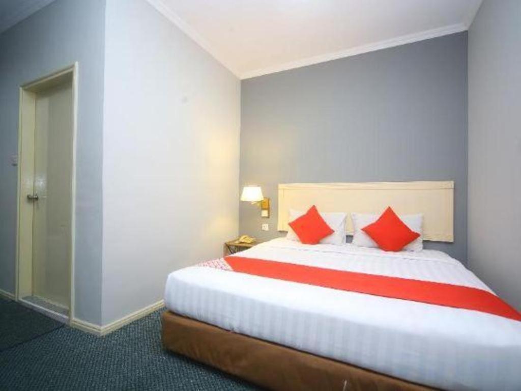 Oyo 563 Jockey Lodge Hotel SDK Екстериор снимка