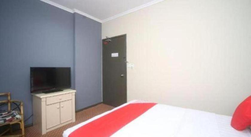 Oyo 563 Jockey Lodge Hotel SDK Екстериор снимка